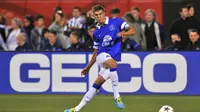 City Kejar Otamendi, MU Buru Bek Muda Everton