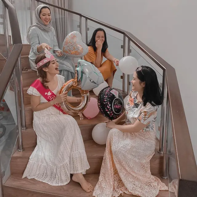 Jelang Menikah, Ini 6 Momen Bridal Shower Citra Monica Calon Istri Ifan Seventeen