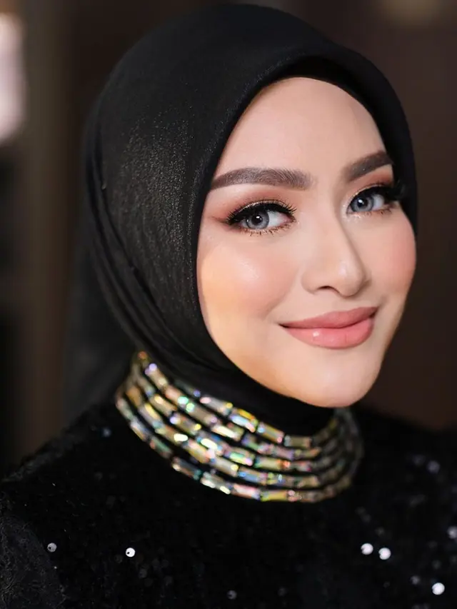 Nathalie Holscher (Foto: Instagram/nathalieholscher)