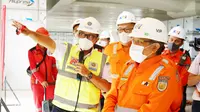 Komisaris Utama KAI Said Aqil Siradj turun langsung ke lapangan meninjau progres pengerjaan LRT Jabodebek di Stasiun LRT Harjamukti, Cibubur, Jakarta Timur, Rabu 10 Maret 2021.