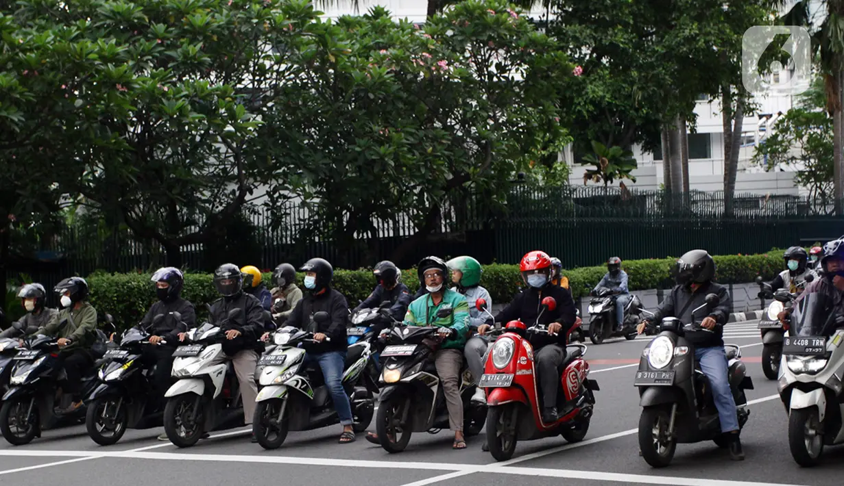 Peningkatan Pengguna Kendaraan Roda Dua - Foto Liputan6.com