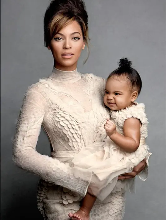Momen Beyonce bersama Blue Ivy Carter ketika berusia 11 bulan. (via instagram/@beyonce)
