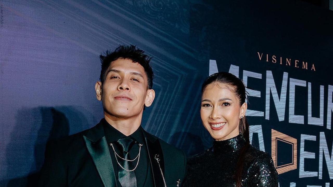 7 Potret Pemain Film Mencuri Raden Saleh di Red Carpet Premiere, Curi Perhatian