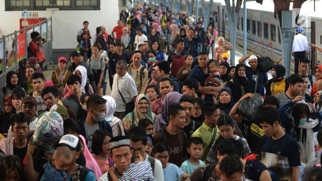 Arus Balik di Stasiun Pasar Senen