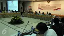 Suasan diskusi KPU di Jakarta, (14/3).Diskusi ini merancang peraturan komisi pemilihan umum RI tentang tahapan, Program dan jadwal penyelenggaraan pemilihan kepala daerah tahun 2017. (Liputan6.com/Helmi Afandi)