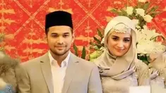 Foto lawas Shireen Sungkar dan Teuku Wisnu 11 tahun yang lalu. Wajahnya sedari dulu dan kini tidak berubah, tak sedikit netizen dan rekan selebriti yang tak percaya jika momen tersebut diabadikan 11 tahun yang lalu, Ryana Dea salah satunya. Terpaut usia 7 tahun, Shireen Sungkar menikah di usia 21 tahun, sementara Teuku Wisnu melepas masa lajangnya di usia 28 tahun. (Liputan6.com/IG/@shireensungkar)
