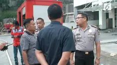 Polresta Depok melakukan penyeleidikan penyebab terbakarnya apartemen Bellevue Cinere Depok yang terbakar Rabu (4/10/2017) malam.