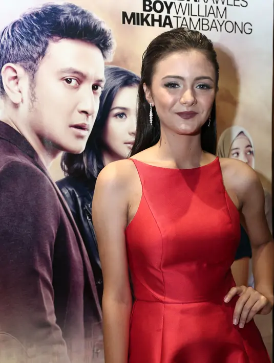 "Lucunya pas syuting di Itali, aku lari pakai heels. Sutradaranya ketawain aku dan banyak yang ngatain, aneh banget larinya," kenang Amanda. (Galih W. Satria/Bintang.com)