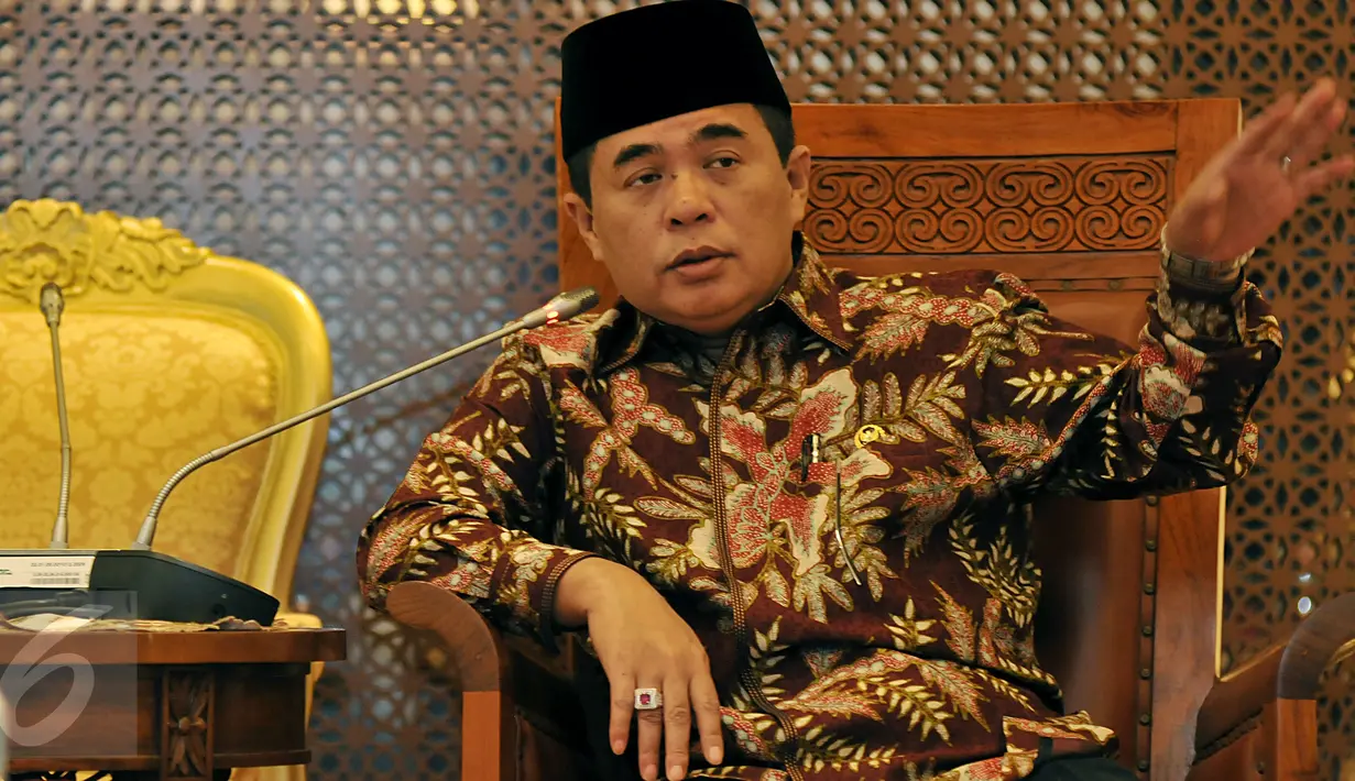 Ketua DPR Ade Komarudin saat menerima kunjungan silaturahmi dari jajaran Group Surya Citra Media  (SCTV, Indosiar dan Liputan6.com) di Gedung DPR, Jakarta, Selasa (8/3/2016). (Liputan6.com/Johan Tallo)