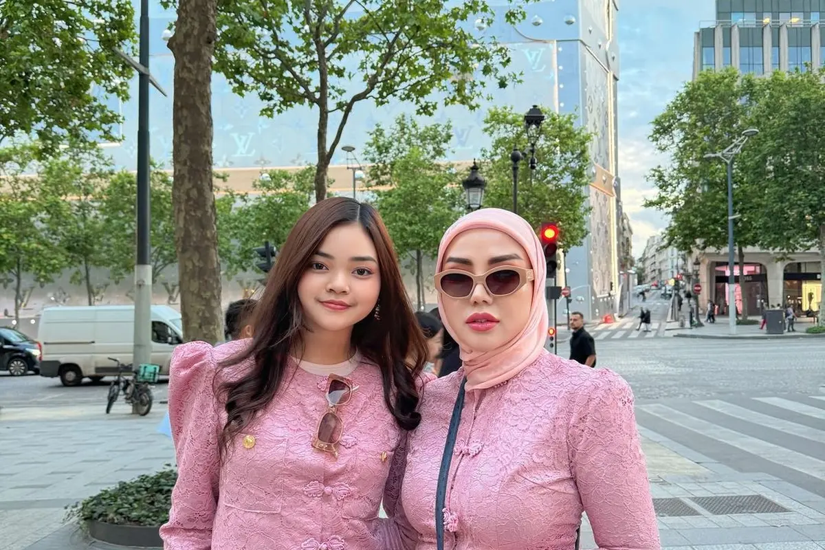 Potret Bella Shofie dan Putri Rigan (Sumber: Instagram/@bellashofie_rigan)