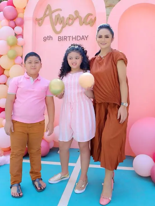 Anak Krisdayanti (Instagram/krisdayantilemos)