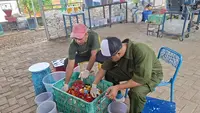 Melihat Proses Daur Ulang di Tangsel, Sampah Plastik Bisa Jadi Plakat hingga Bahan Bakar Minyak