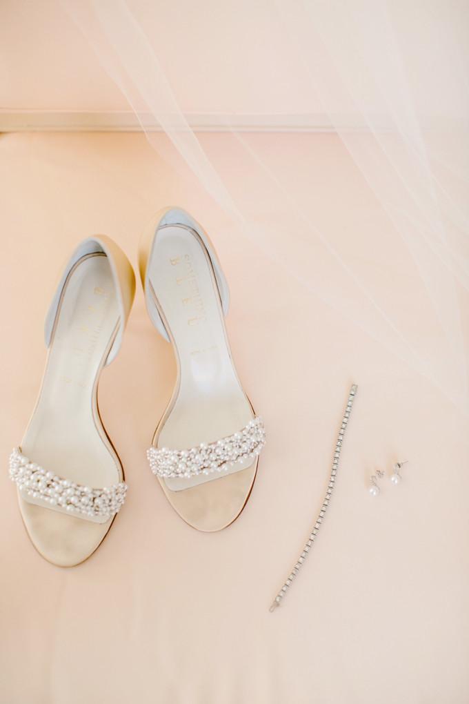 Tampil Cantik Dan Tetap Nyaman Dengan Heels Di Hari Pernikahan Beauty Fimela Com