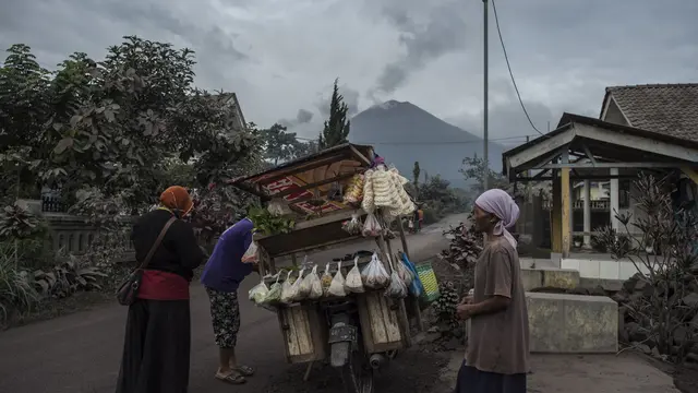 Penampakan Terkini Gunung Semeru