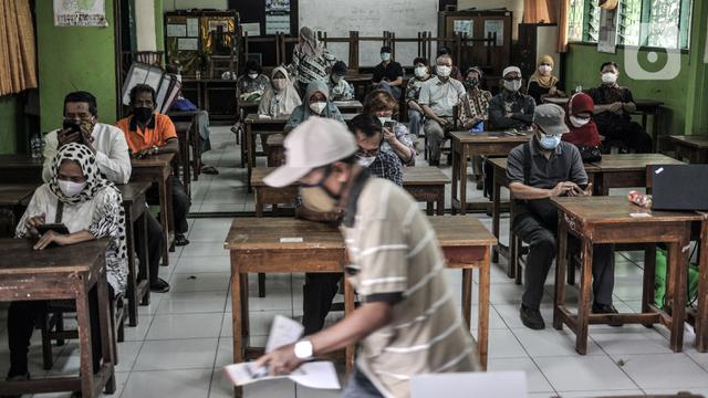 FOTO: 21,5 Juta Lansia Ditargetkan Dapat Vaksinasi COVID-19 Tahap Kedua