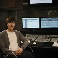Merasa dirinya mampu sebagai aktor mumpuni, Lee Min Ho berharap bisa merambah dunia akting Hollywood. Seperti apa ceritanya?
