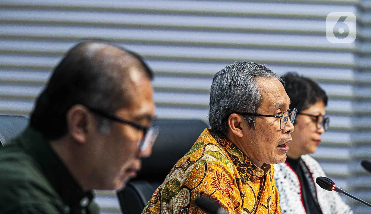 Alex menyebut, status Firli Bahuri masih tersangka, belum terpidana dan dinyatakan bersalah. (Liputan6.com/Faizal Fanani)
