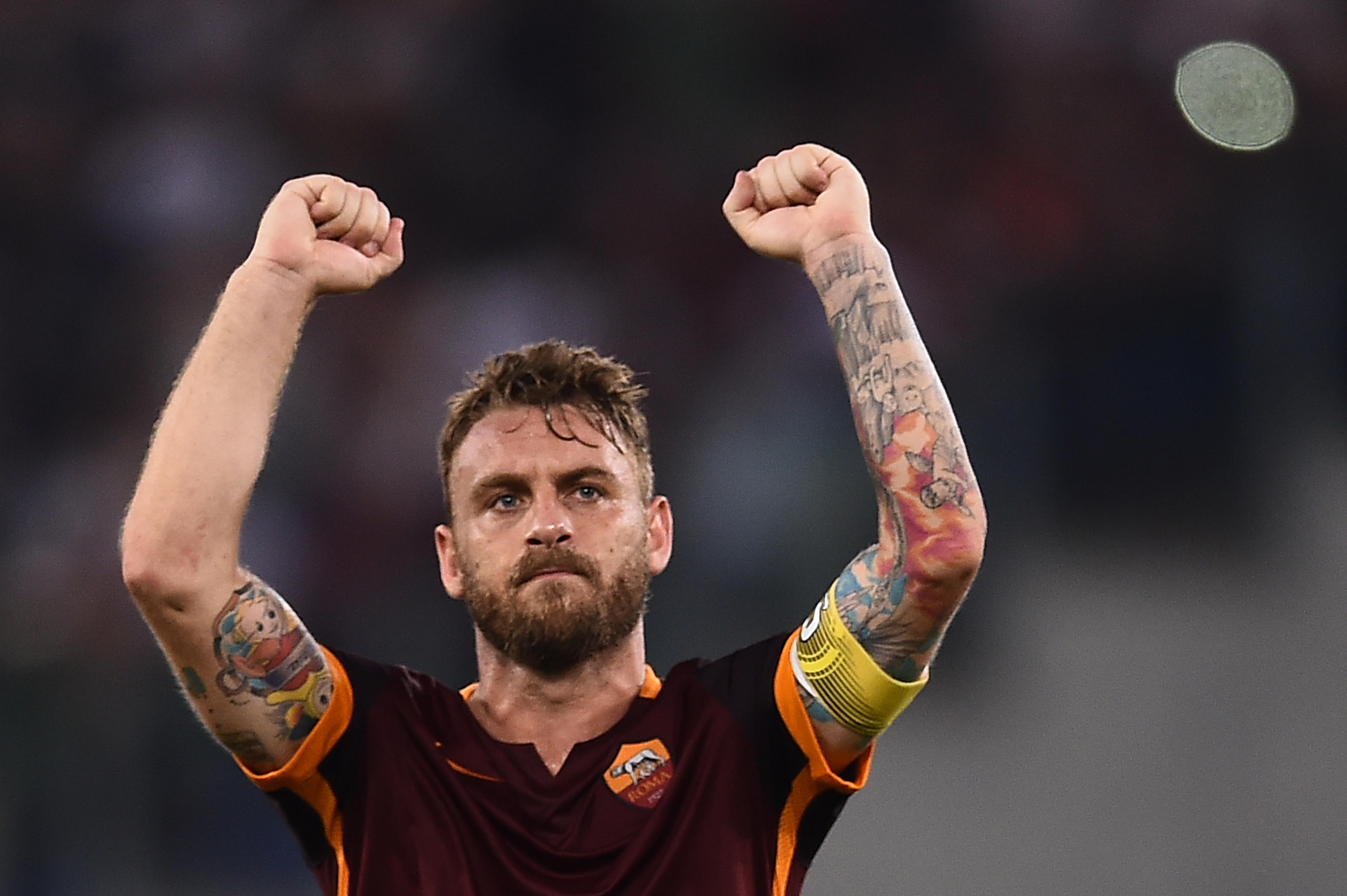 Gelandang AS Roma, Daniele De Rossi (AFP/FILIPPO MONTEFORTE)