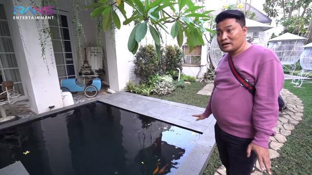 7 Potret Taman Rumah Raffi Ahmad, Keren dan Dilengkapi Arena Bermain