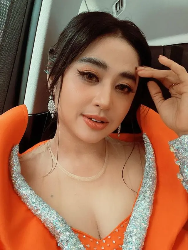 [Fimela] Dewi Perssik