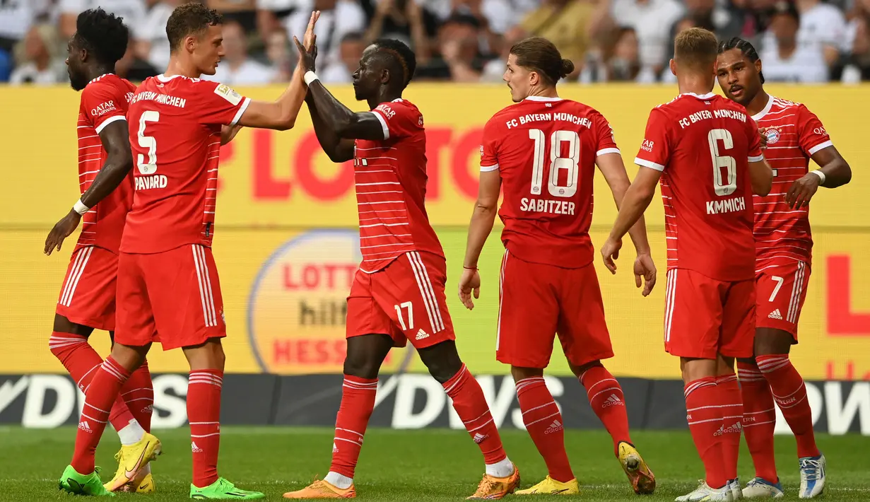 Selain Sadio Mane lima gol Bayern Munchen lainnya dicetak oleh Joshua Kimmich, Benjamin Pavard, Jamal Musiala, dan Serge Gnarby. (AFP/Christof Stache)