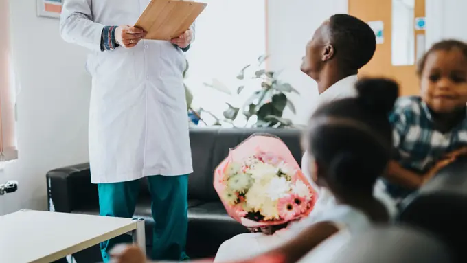 pria mengirimkan buang untuk sang istri