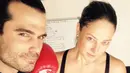 Vanessa Huppenkothen bersama pelatih tinjunya. (Facebook.com/vanehuppoficial)