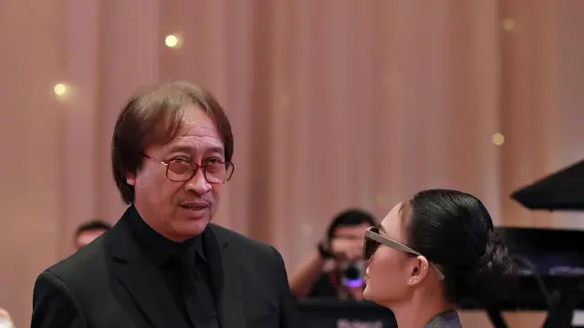 7 Potret Terbaru Yuni Shara Tampil Stunning dengan Jaket Kulit. (instagram/yunishara36)