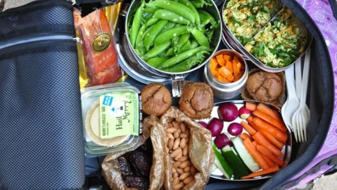 [Bintang] Kuliner dan traveling