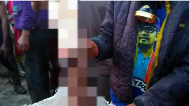 Salah satu potongan tubuh korban dimangsa buaya di Sungai Lakar, Kabupaten Siak.