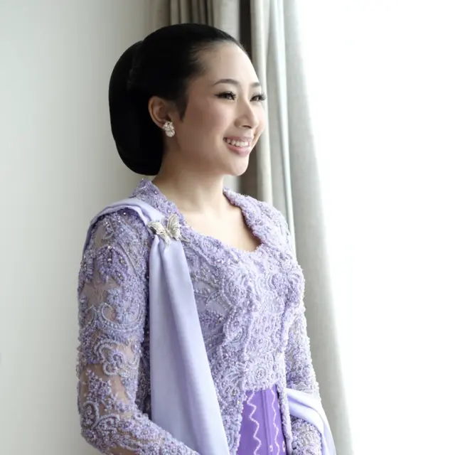 Model Kebaya Soft Ungu Terbaru 2026