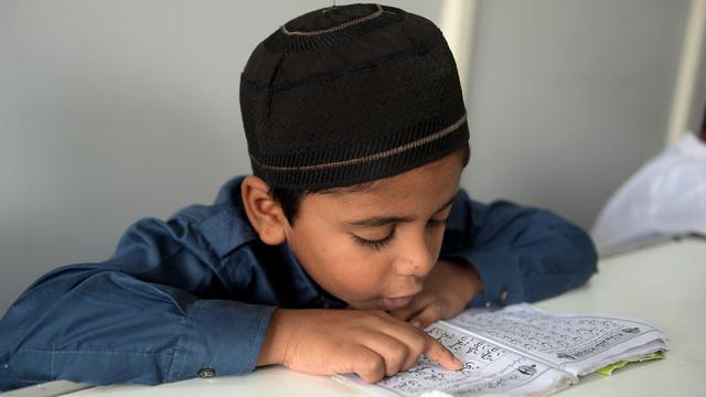 FOTO: Belajar Membaca Alquran Selama Bulan Suci Ramadhan di India