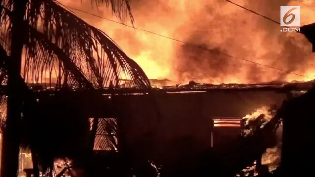 Kebakaran hebat melanda permukiman padat penduduk di Samarinda, Kalimantan Timur pada Rabu (03/01/2018) dinihari.