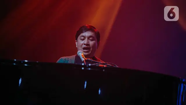 Kahitna Hibur Penonton di Hari Terakhir Java Jazz Festival 2022