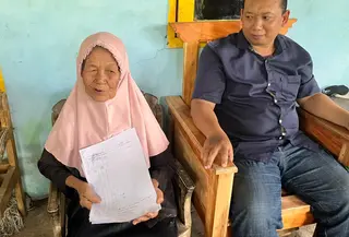 Mbah Sadikem (81), warga Kalurahan Ngalang, Gunungkidul, memperjuangkan hak atas tanah warisan yang diduga hilang akibat tumpang tindih letter C. Polemik ini memunculkan dugaan maladministrasi, bantahan pihak kalurahan, serta jejak persoalan hukum yang sempat bergulir hingga pengadilan.