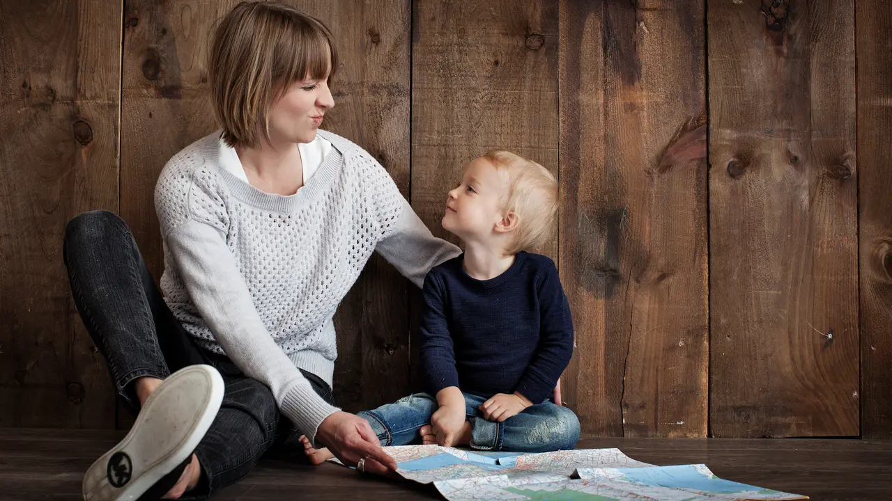 5 Tips Menjadi Ibu Cerdas dalam Mendidik Anak