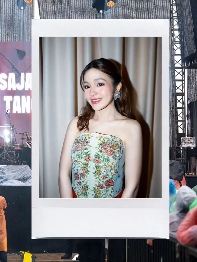 Potret Cantik Elsa Japasal dengan Korset Bunga dan Kain Saat Manggung, Tampilkan Culture ala Gen Z