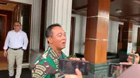 Reaksi Panglima TNI Jenderal Andika Perkasa saat ditanya soal namanya masuk bursa Cawapres 2024. (Merdeka.com)