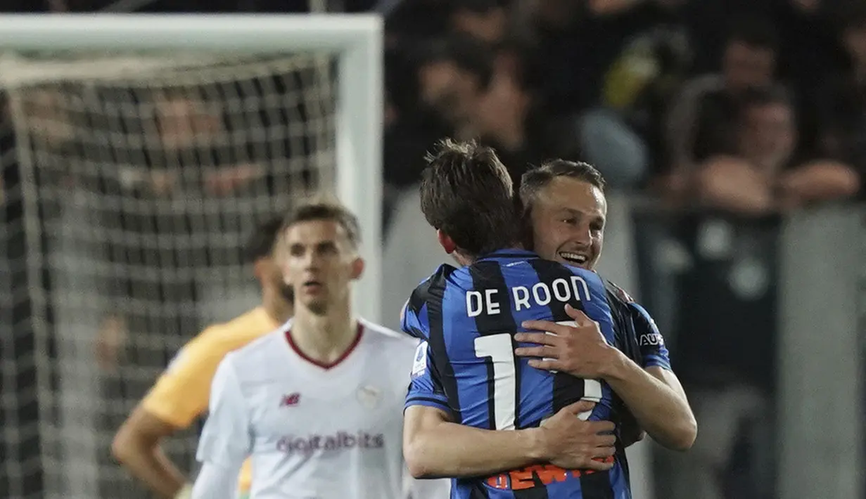 Pada babak kedua, baik Atalanta dan Roma sama-sama melakukan jual beli serangan. Namun skor 3-1 bertahan hingga wasit meniupkan peluit tanda berakhirnya pertandingan. (Simone Spada/LaPresse via AP)