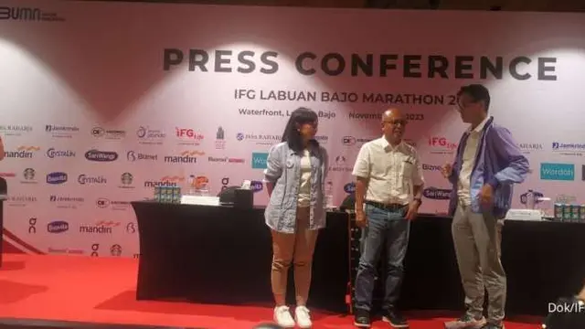 IFG Labuan Bajo Marathon 2023 yang merupakan agenda tahunan sejak tahun 2022 diselenggarakan oleh holding badan usaha milik negara (BUMN) asuransi, penjaminan, dan investasi Indonesia Financial Group (IFG) beserta anak perusahaan. (Liputan6.com/ist)