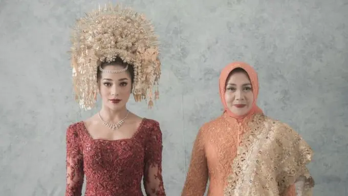 Inspirasi Kebaya ala Nikita Willy (credit: instagram/nikitawillyofficial94)