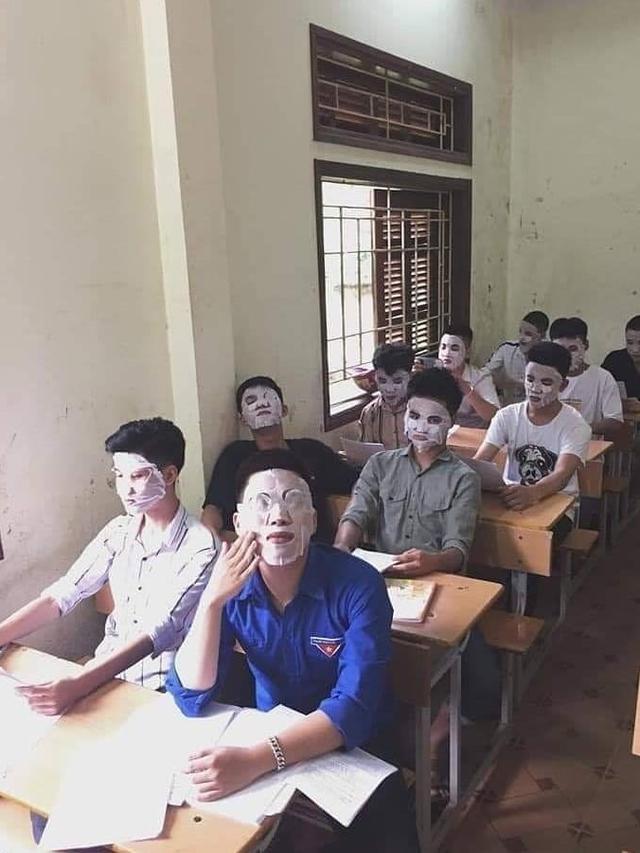 6 Aksi Absurd Remaja Komplek Saat Kumpul Ini Bikin Tepuk Jidat