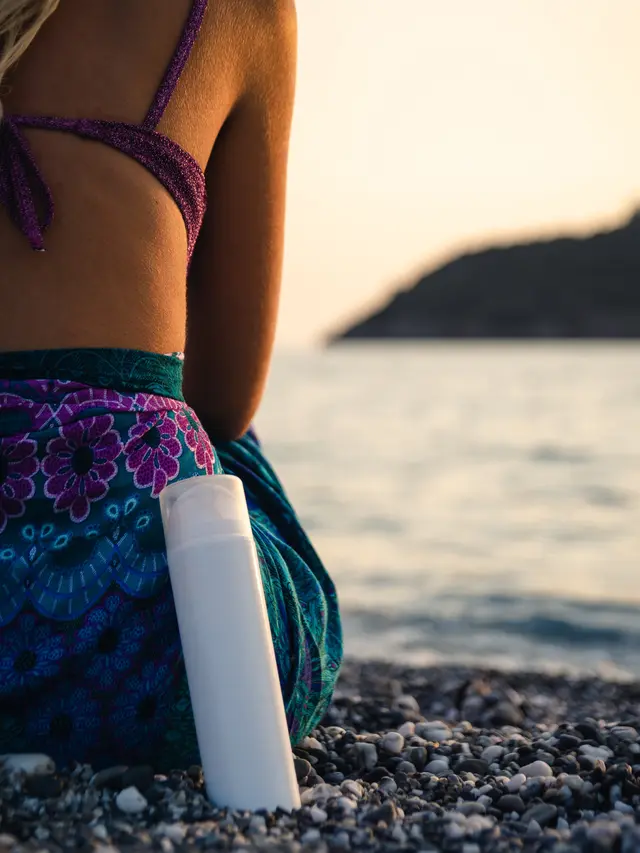 [Fimela] ilustrasi sunscreen