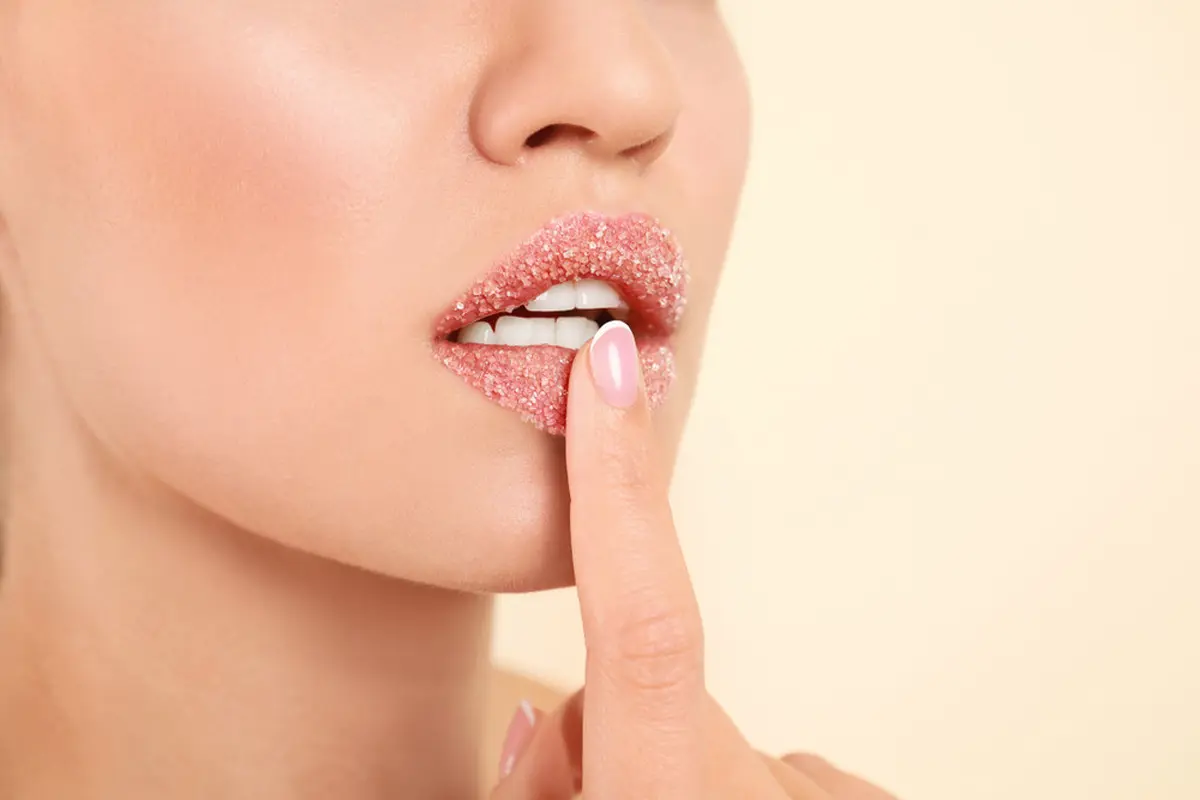 4 DIY Lip Scrub untuk Membantu Lembapkan Bibir Kering dan Pecah-pecah