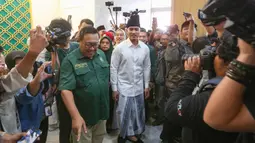 Kaesang datang bersama elite PSI lainnya dalam rangka bersilaturahmi dan menjajaki peluang kerja sama politik jelang Pilkada Serentak 2024. (merdeka.com/Arie Basuki)