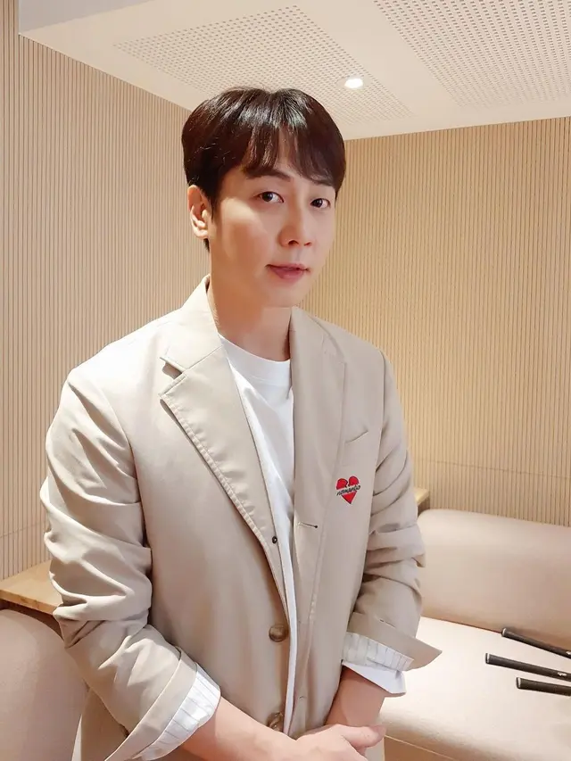 Andy Shinhwa. (Instagram/ andyofficial___)