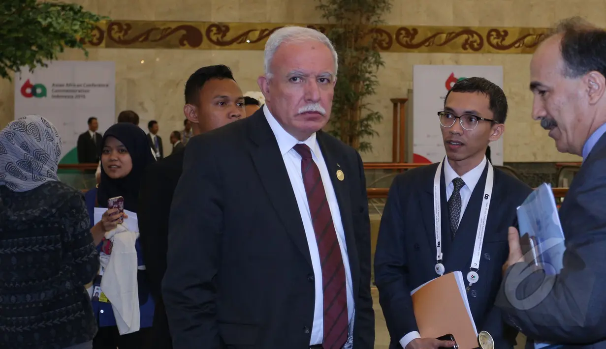 Menlu Palestina Riyad al-Maliki saat ditemui di Gedung JCC, Jakarta, Senin (20/4/2015). Riyad al-Maliki berharap kemerdekaan Palestina bisa diperjuangkan pada KAA yang digelar di Jakarta dan Bandung. (Liputan6.com/Herman Zakharia)
