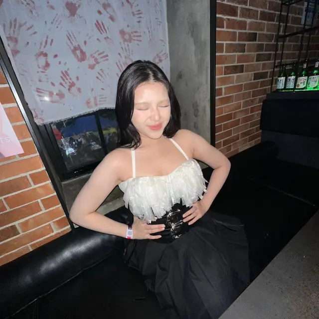 Tiara Andini Tampil Kembaran Gaya dengan Jennie BLACKPINK, Bikin Netizen Heboh di Konser Hari Kedua