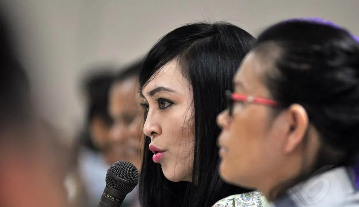 Dalam kesaksiannya Kamis (14/8/14), Angie mengaku sempat dipalak Nazaruddin agar menyumbang dana untuk ajang pemilihan ketua umum pada Kongres Partai Demokrat tahun 2010 di Bandung. (Liputan6.com/Miftahul Hayat)