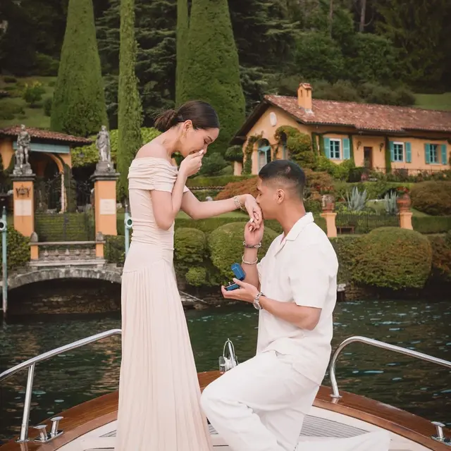 6 Potret Al Ghazali Lamar Alyssa Daguise di Italia, Pamer Cincin ke El dan Syifa